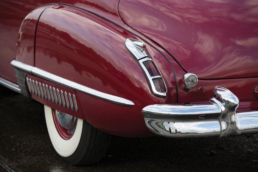 Детали экстерьера Cadillac Series 60 Special Town Brougham by Derham 1942 года  (фото 12 из 22)